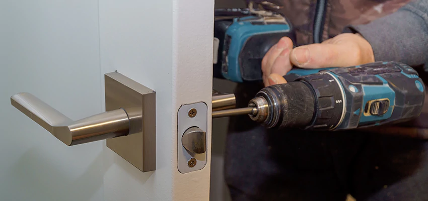 Broken Door Handle Lock Repair in Yonkers, New York